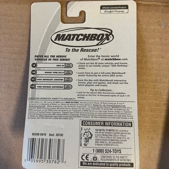 2002 Matchbox "To The Rescue" #12 Ford mustang convertible Diecast DC405 - Picture 5 of 5